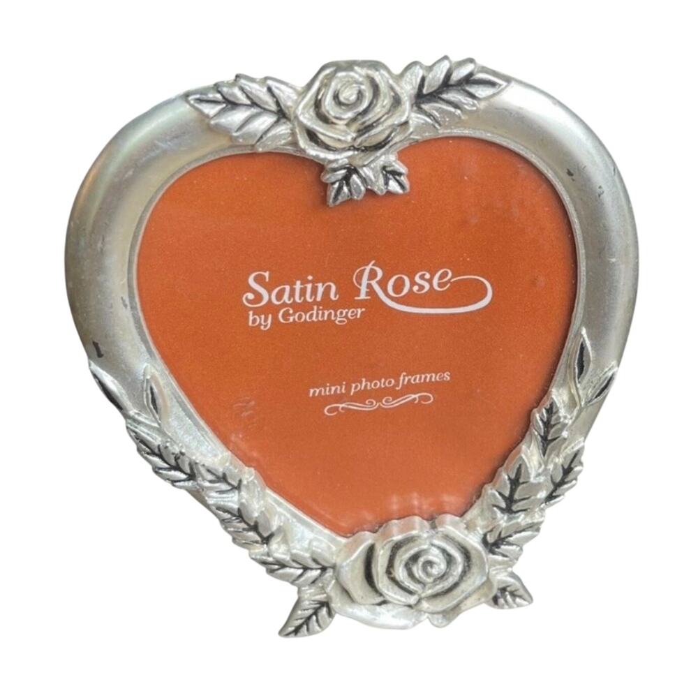 VTG Ornate Silver Plate Oval Heart Picture Frame Satin Rose Godinger Standing
